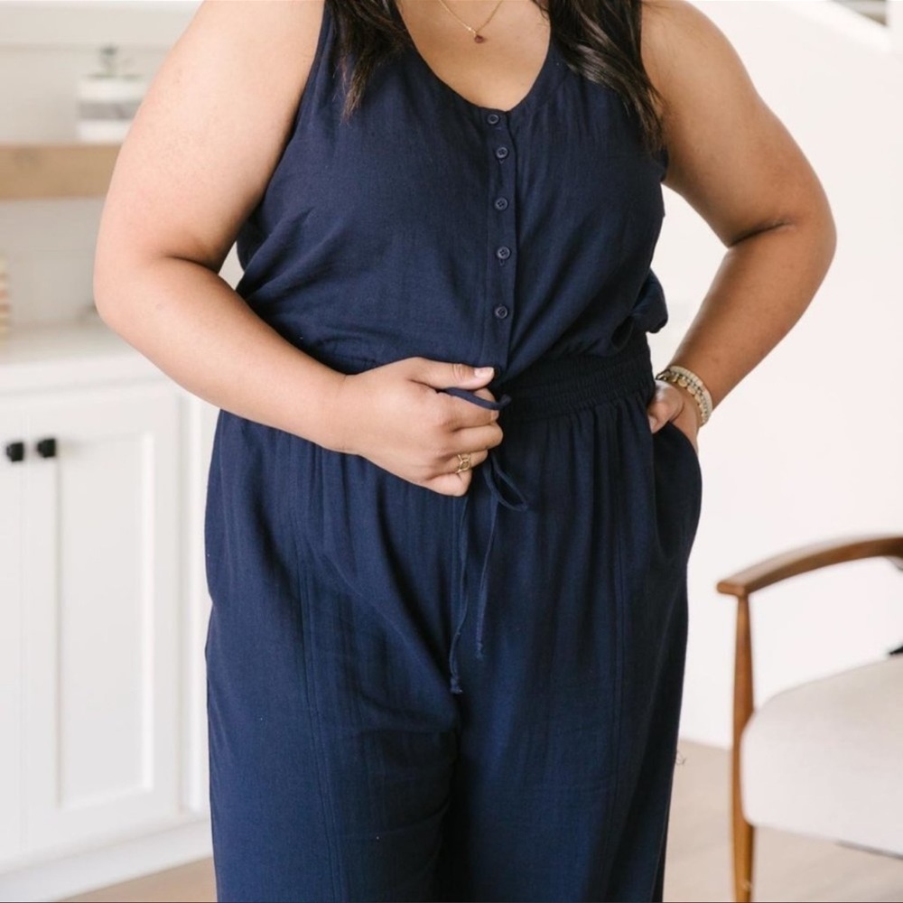 Navy Sleeveless Jumpsuit NWT - Picture 4 of 4